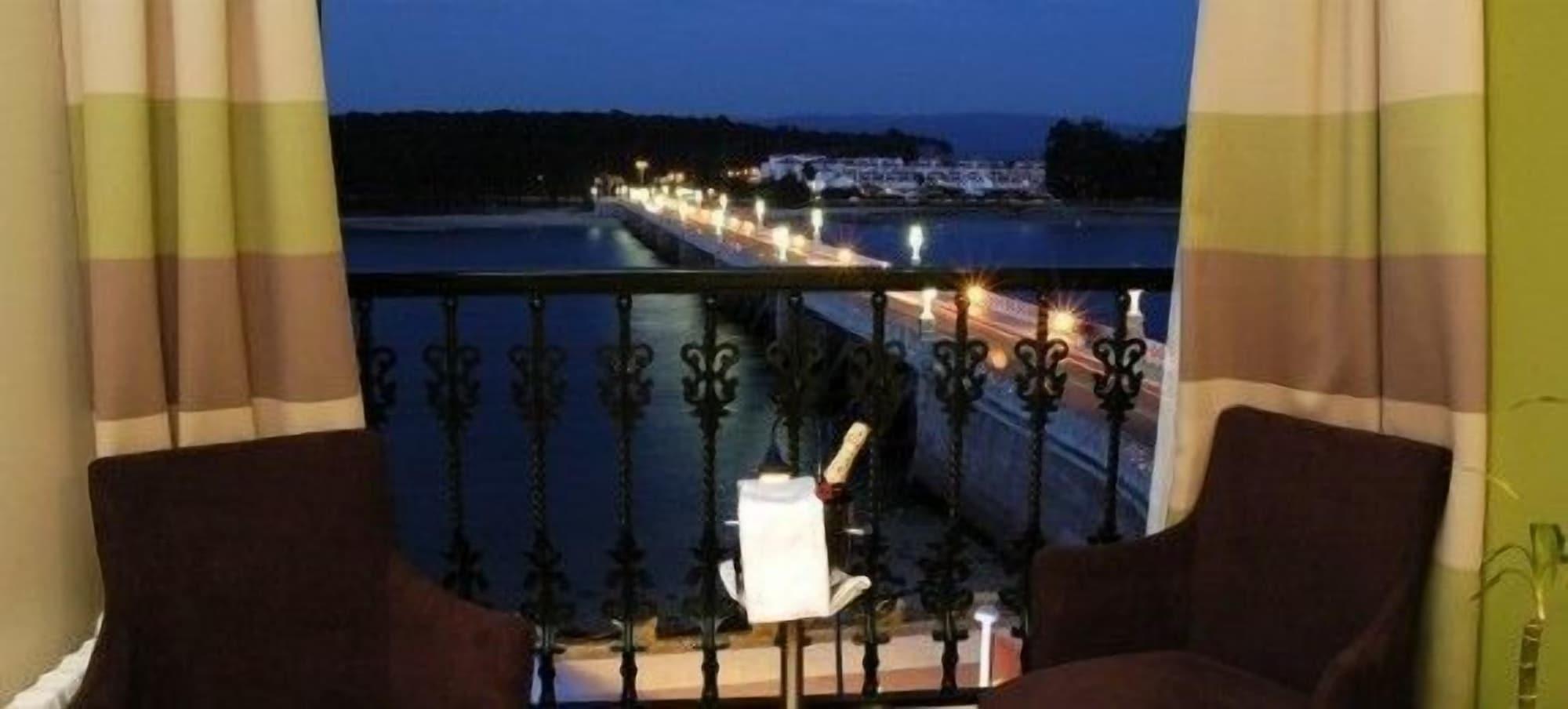 Hotel Puente De La Toja โอโกรเบ ภายนอก รูปภาพ