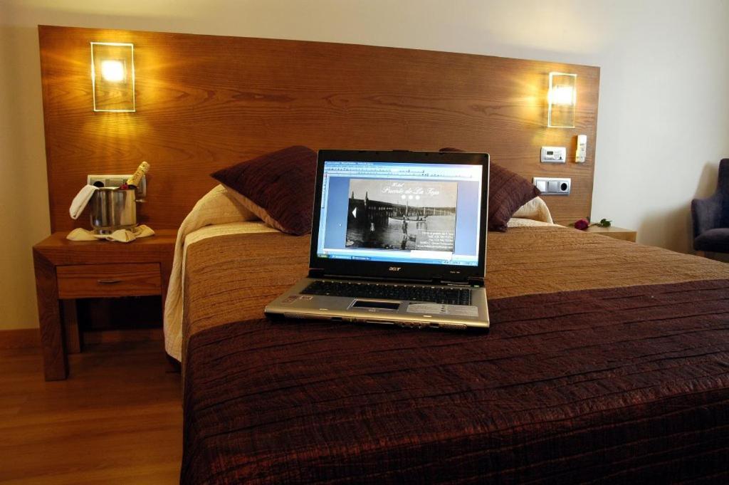 Hotel Puente De La Toja โอโกรเบ ภายนอก รูปภาพ